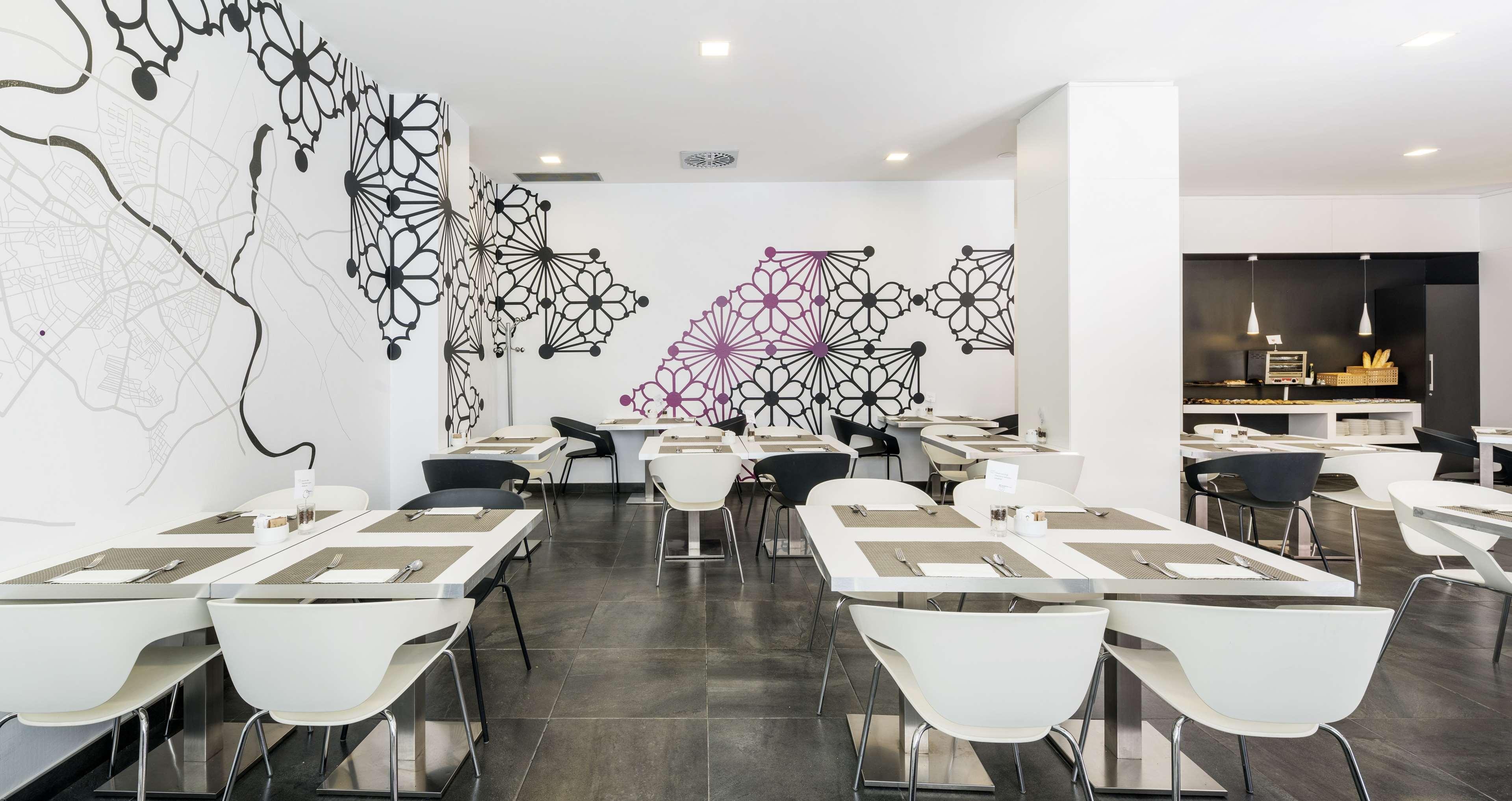 Ilunion Romareda Hotel Zaragoza Ngoại thất bức ảnh