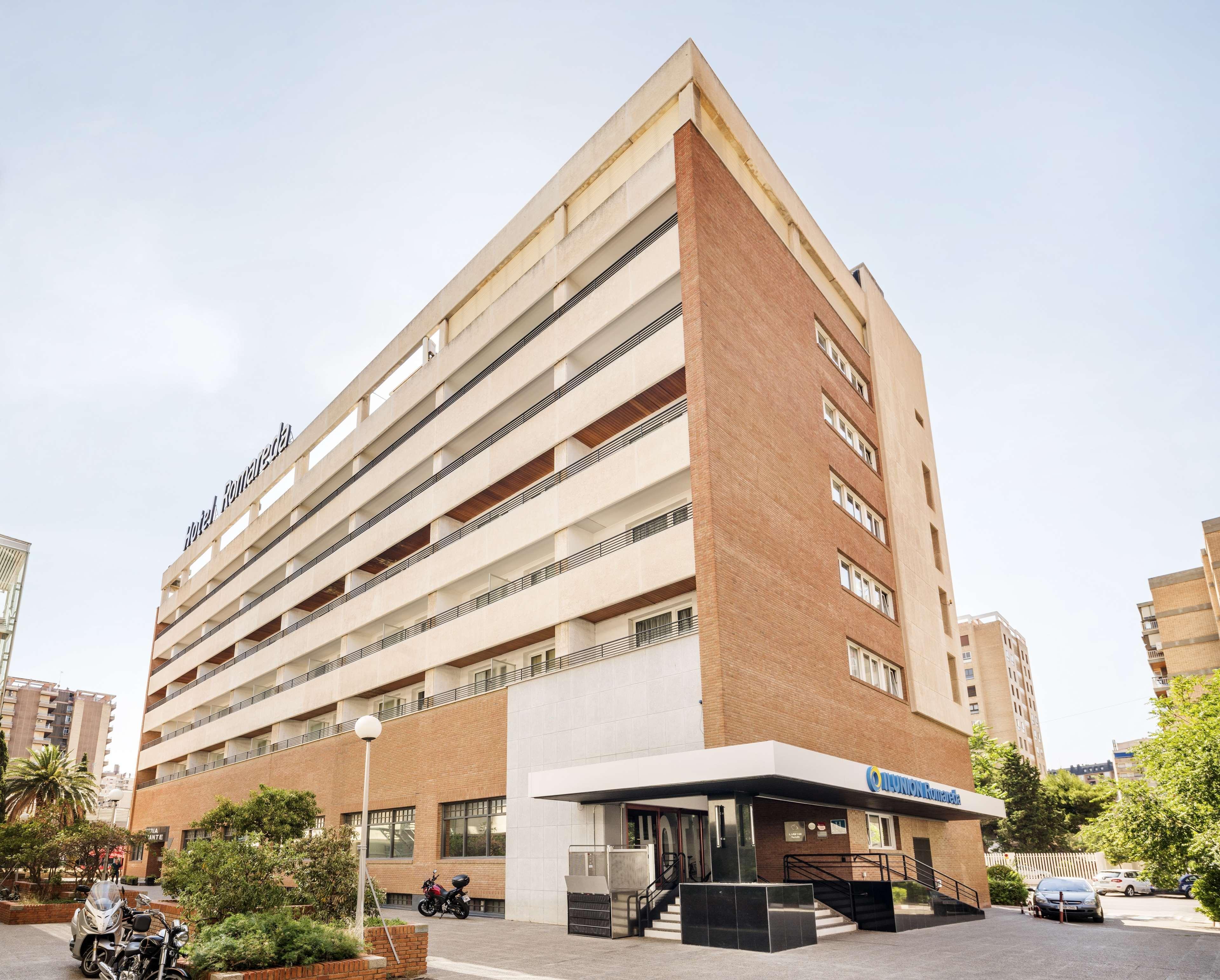 Ilunion Romareda Hotel Zaragoza Ngoại thất bức ảnh