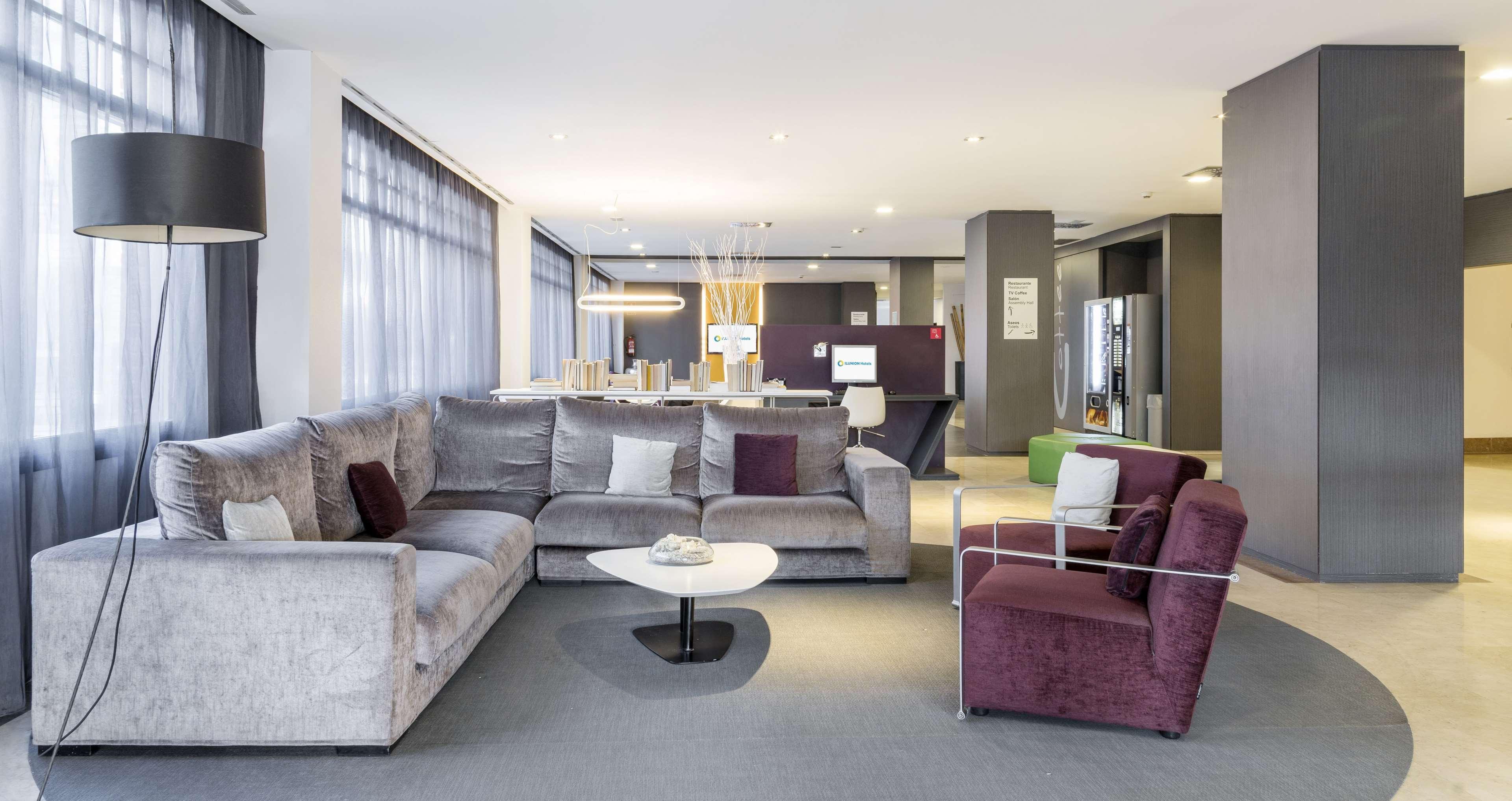 Ilunion Romareda Hotel Zaragoza Ngoại thất bức ảnh