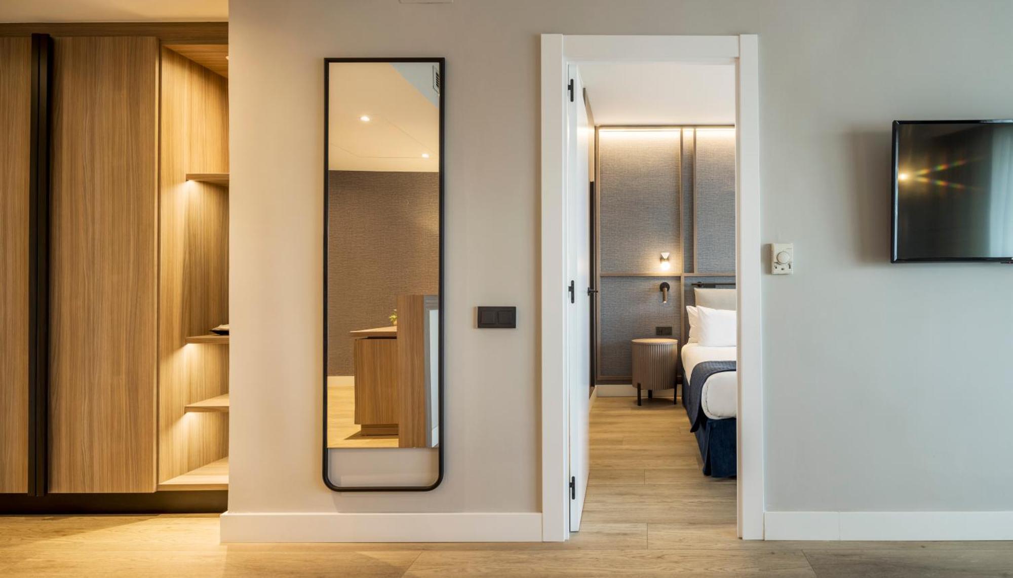 Ilunion Romareda Hotel Zaragoza Ngoại thất bức ảnh