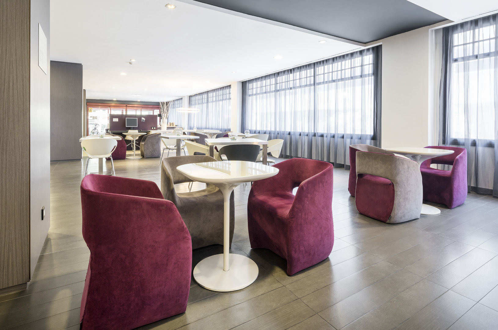 Ilunion Romareda Hotel Zaragoza Ngoại thất bức ảnh