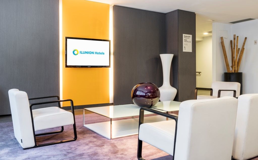 Ilunion Romareda Hotel Zaragoza Ngoại thất bức ảnh