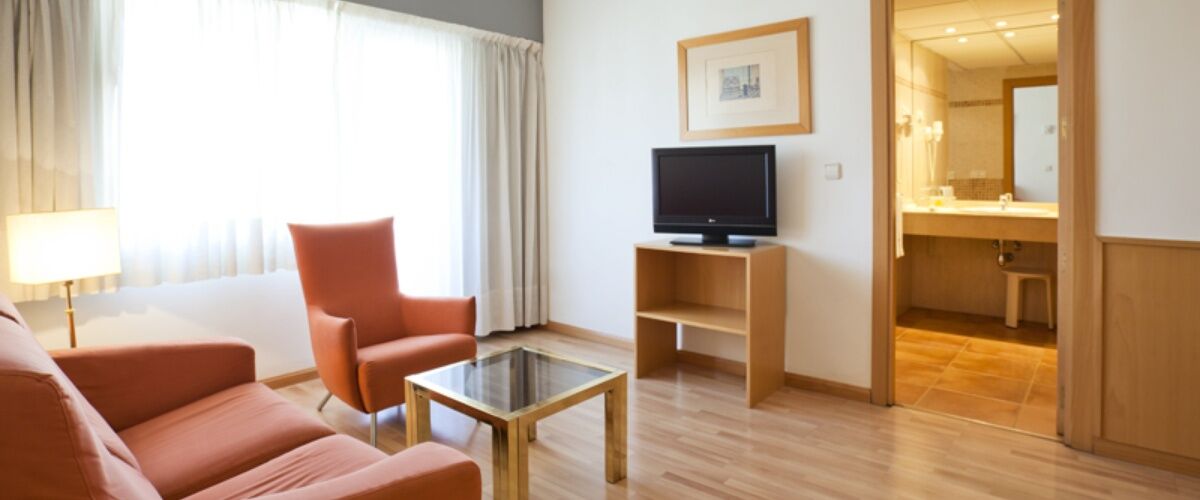 Ilunion Romareda Hotel Zaragoza Ngoại thất bức ảnh
